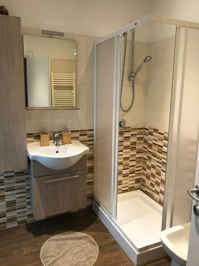 Marina Apartment & Suite แวร์บาเนีย ภายนอก รูปภาพ