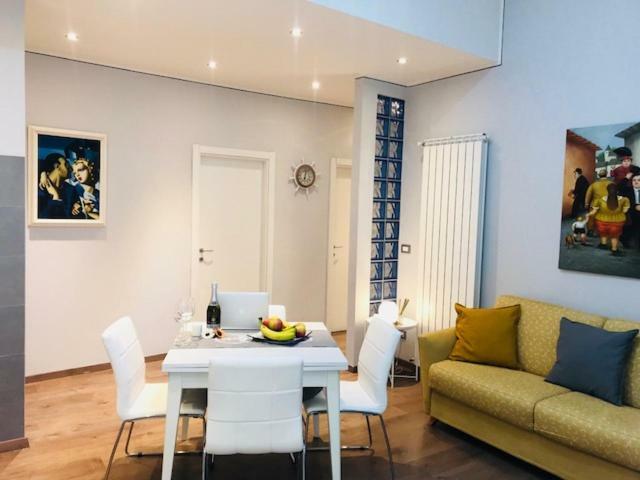 Marina Apartment & Suite แวร์บาเนีย ภายนอก รูปภาพ